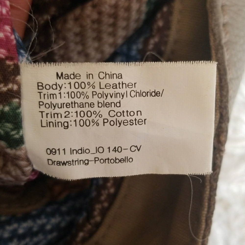 The Sak cinch bucket bag. - Picture 6 of 8